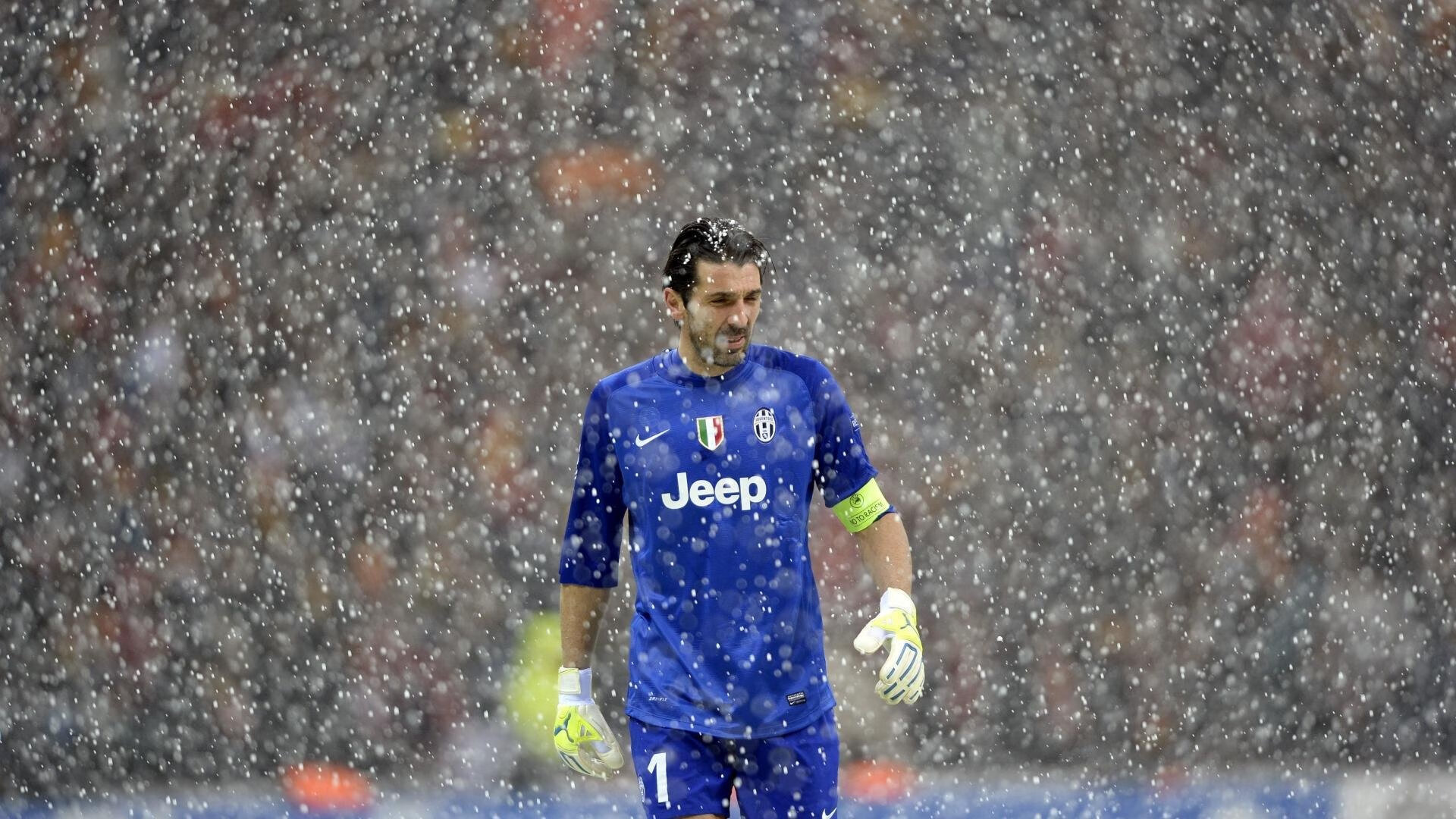 九游体育电竞-“意甲激战正酣，胜负瞬间令人屏息”，意甲比赛视频